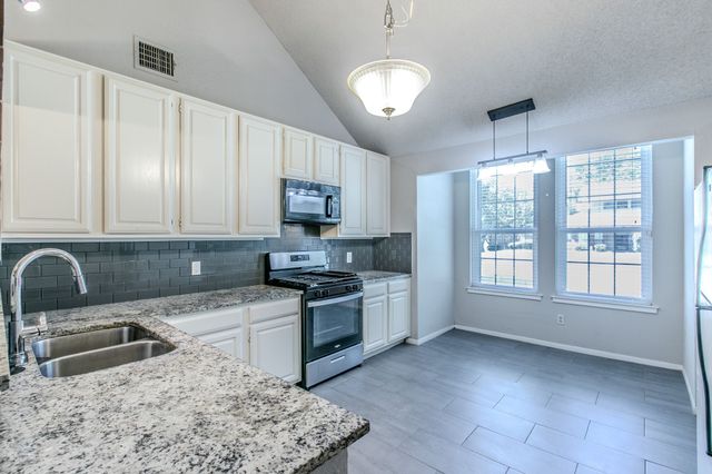 2759 Wentworth Drive, Grand Prairie, TX 75052