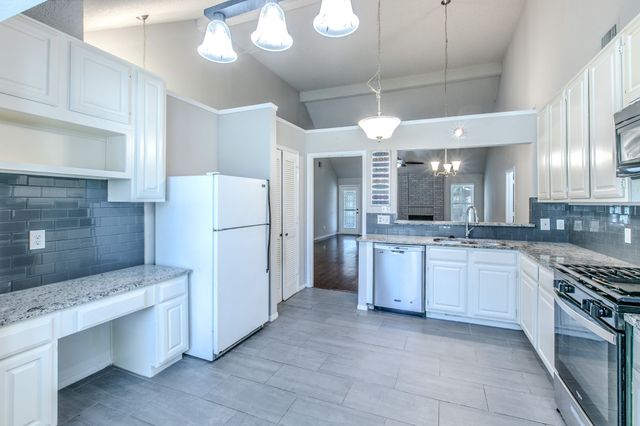 2759 Wentworth Drive, Grand Prairie, TX 75052