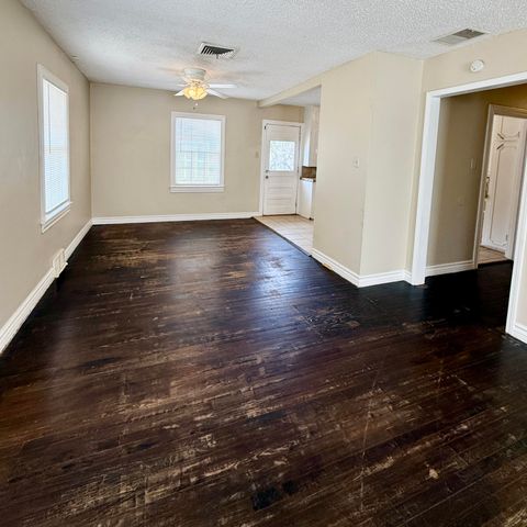 2422 30th Street, Lubbock, TX 79411