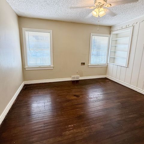 2422 30th Street, Lubbock, TX 79411