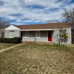 2422 30th Street, Lubbock, TX 79411