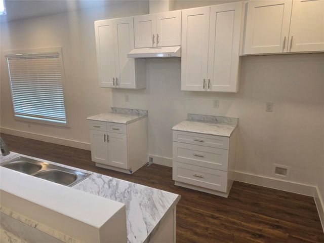 1220 Grove Street, Houston, TX 77020