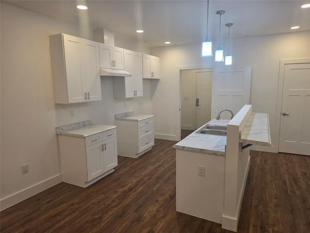 1220 Grove Street, Houston, TX 77020