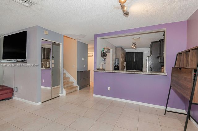 11733 NW 11th St, Pembroke Pines, FL 33026