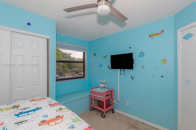 11733 NW 11th St, Pembroke Pines, FL 33026