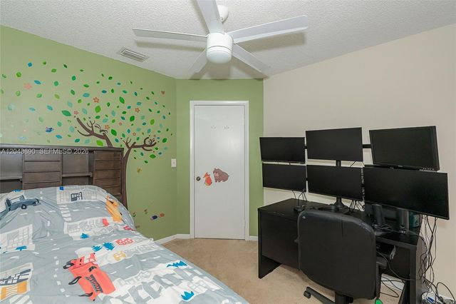 11733 NW 11th St, Pembroke Pines, FL 33026
