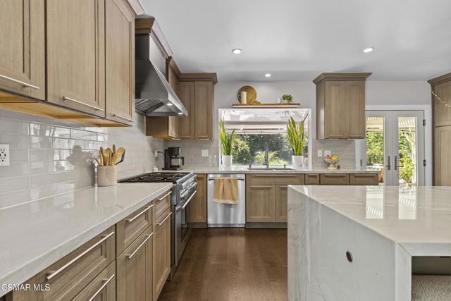 29100 Oakpath Drive, Agoura Hills, CA 91301