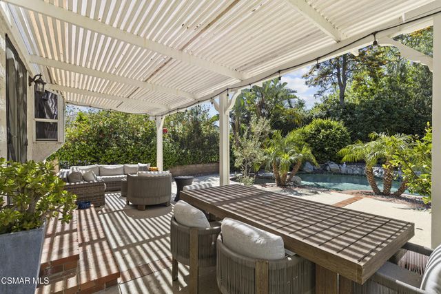 29100 Oakpath Drive, Agoura Hills, CA 91301