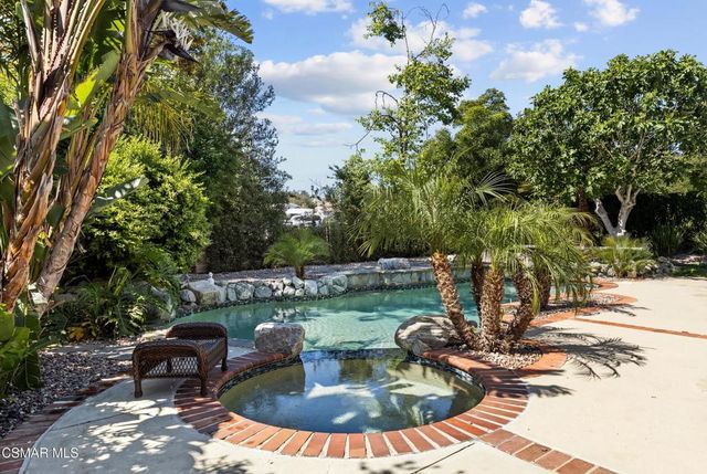 29100 Oakpath Drive, Agoura Hills, CA 91301