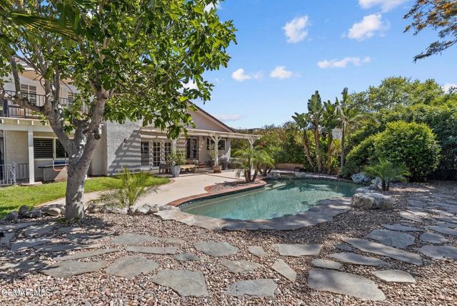 29100 Oakpath Drive, Agoura Hills, CA 91301
