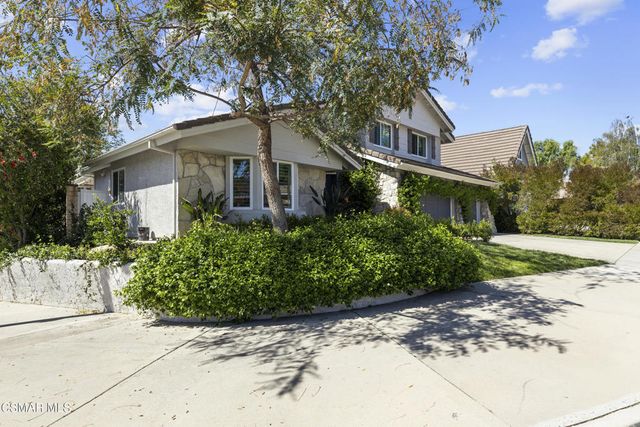 29100 Oakpath Drive, Agoura Hills, CA 91301