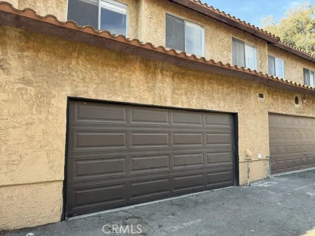 16605 Upland Ave E, Fontana, CA 92335