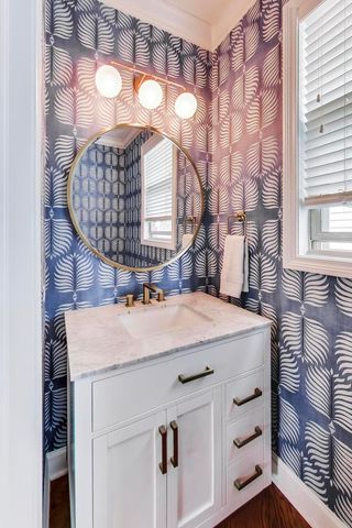 2151 Mint Lane, Glenview, IL 60026