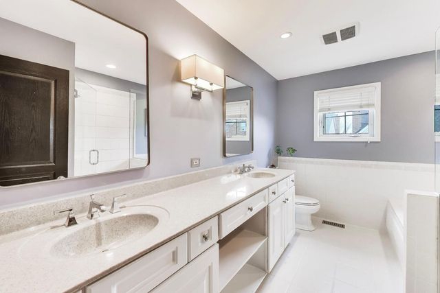 2151 Mint Lane, Glenview, IL 60026