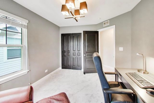 2151 Mint Lane, Glenview, IL 60026