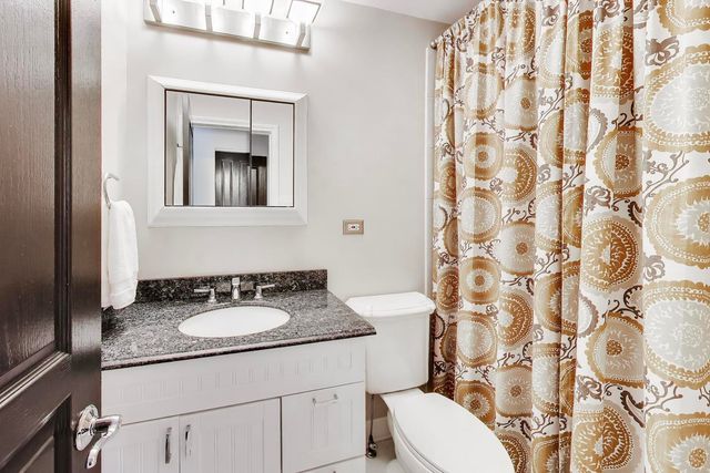 2151 Mint Lane, Glenview, IL 60026