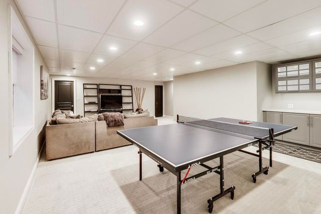 2151 Mint Lane, Glenview, IL 60026