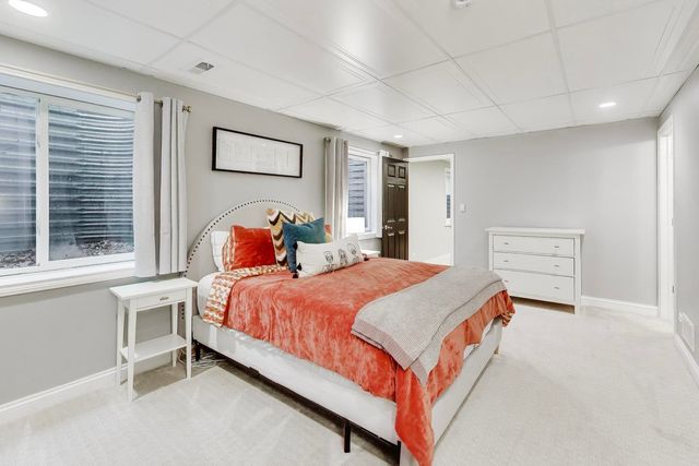 2151 Mint Lane, Glenview, IL 60026