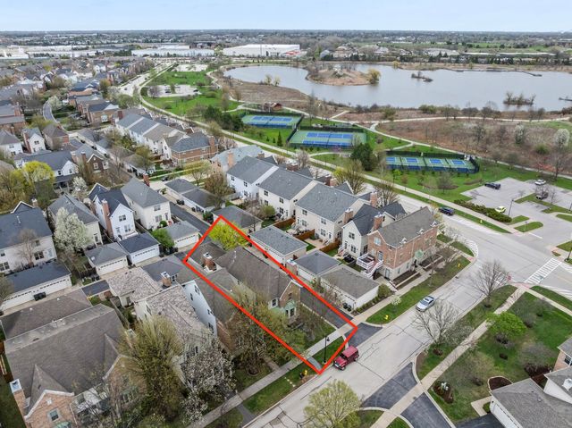 2151 Mint Lane, Glenview, IL 60026