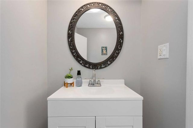 1204 E 223rd Street, Cleveland, MO 64734