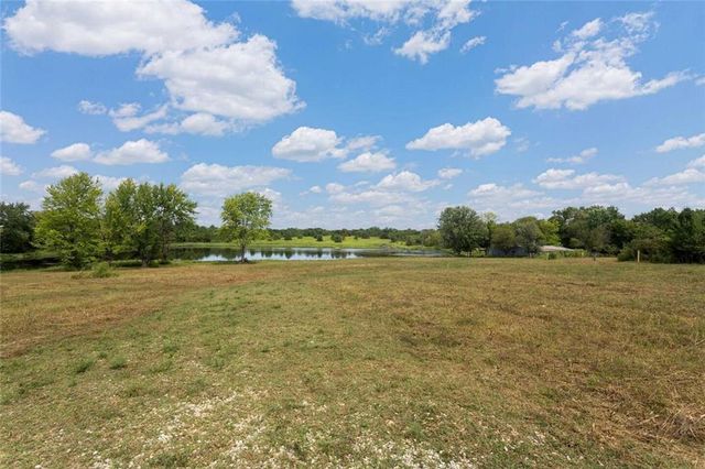 1204 E 223rd Street, Cleveland, MO 64734