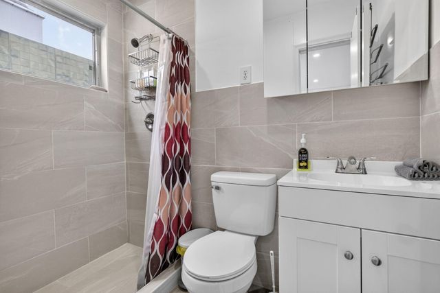 210 NE 5TH Avenue, Dania Beach, FL 33004