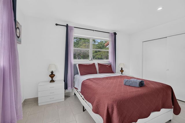 210 NE 5TH Avenue, Dania Beach, FL 33004