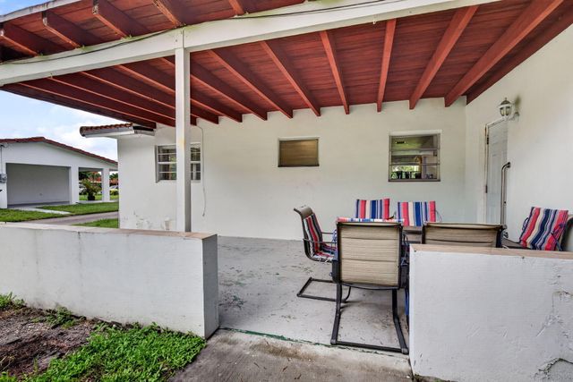 210 NE 5TH Avenue, Dania Beach, FL 33004