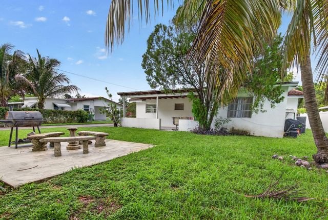 210 NE 5TH Avenue, Dania Beach, FL 33004