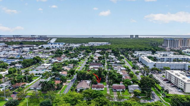 210 NE 5TH Avenue, Dania Beach, FL 33004