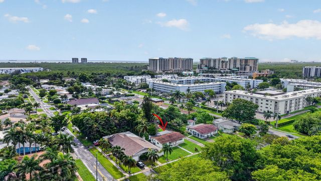 210 NE 5TH Avenue, Dania Beach, FL 33004