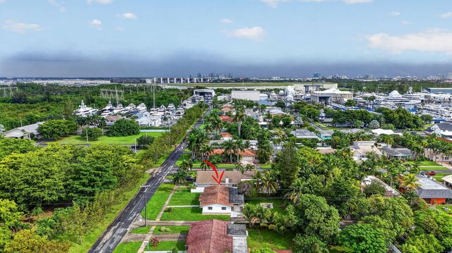 210 NE 5TH Avenue, Dania Beach, FL 33004