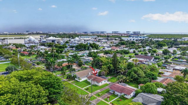 210 NE 5TH Avenue, Dania Beach, FL 33004