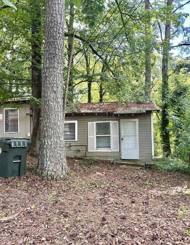 301B Fields Avenue, Dalton, GA 30721