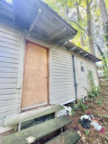 301B Fields Avenue, Dalton, GA 30721