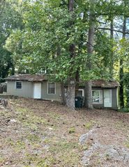 301B Fields Avenue, Dalton, GA 30721