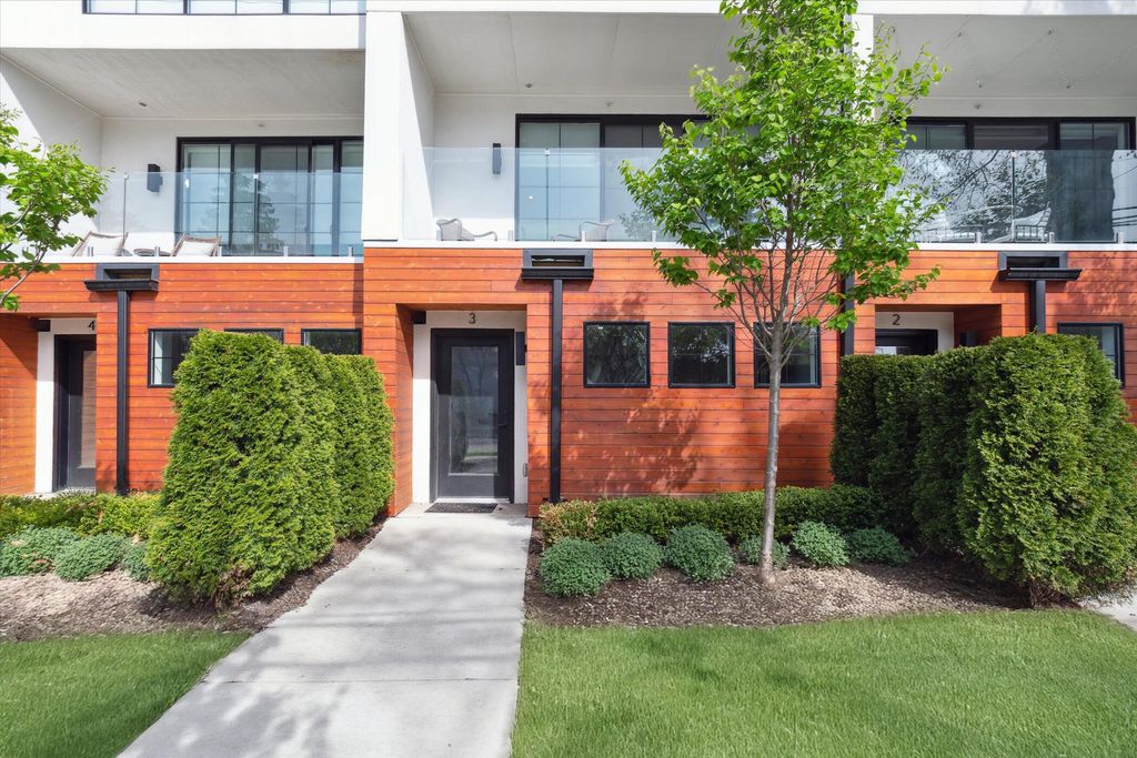 533 E Harrison 3, Royal Oak City, MI 48067