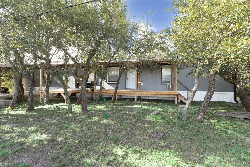 1212 Fort Worth St, Rockport, TX 78382 — exterior