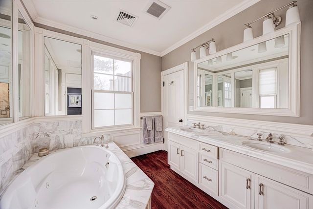 123 Sargent St, Newton, MA 02458