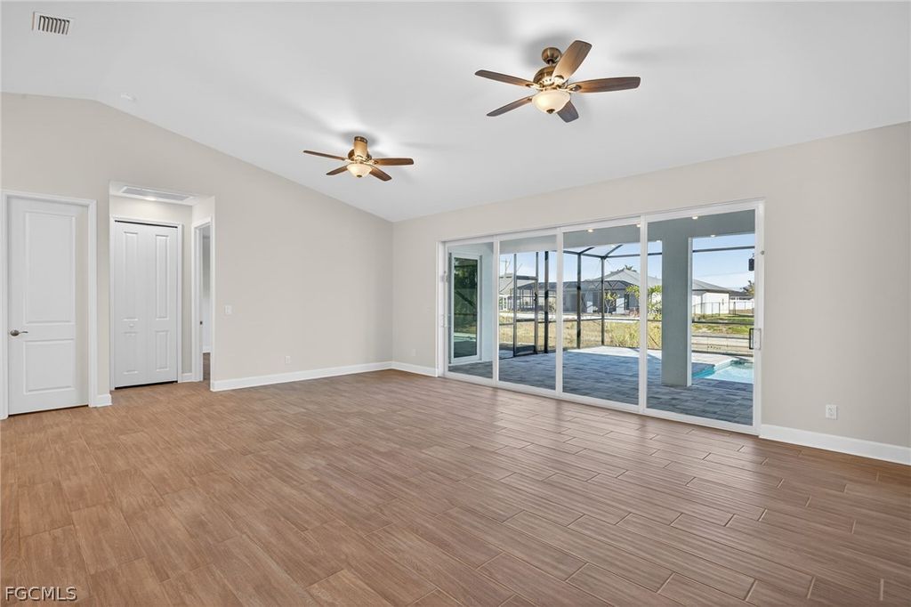 Image 18 of property listing at 615 SW 26th TER, Cape Coral, FL 33914