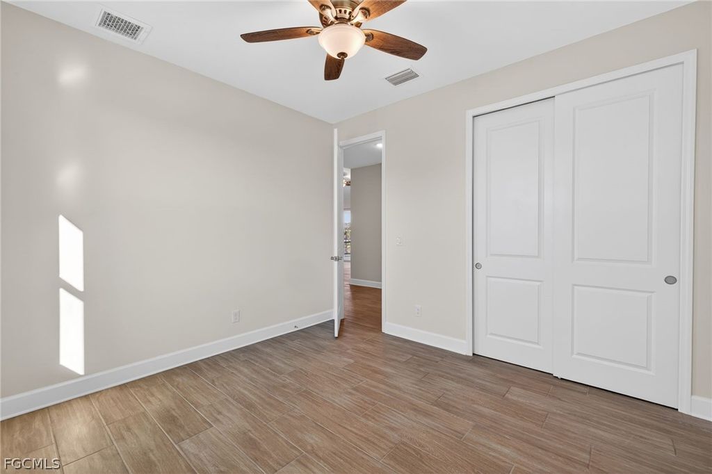 Image 26 of property listing at 615 SW 26th TER, Cape Coral, FL 33914