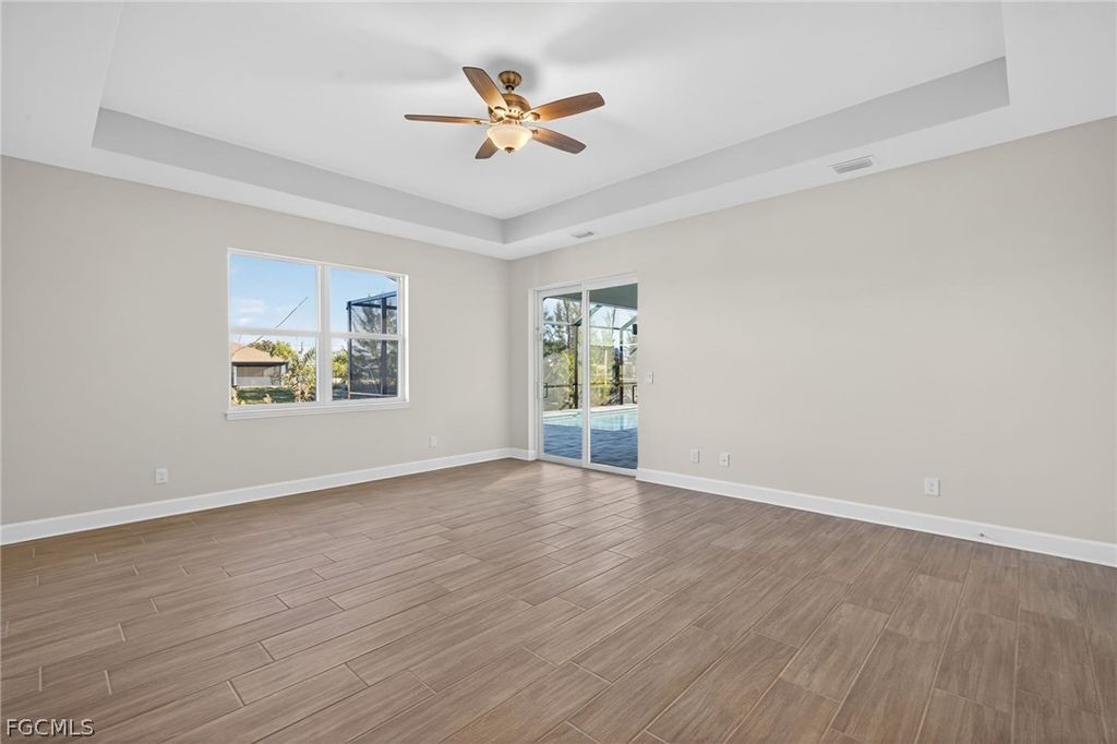 Image 31 of property listing at 615 SW 26th TER, Cape Coral, FL 33914