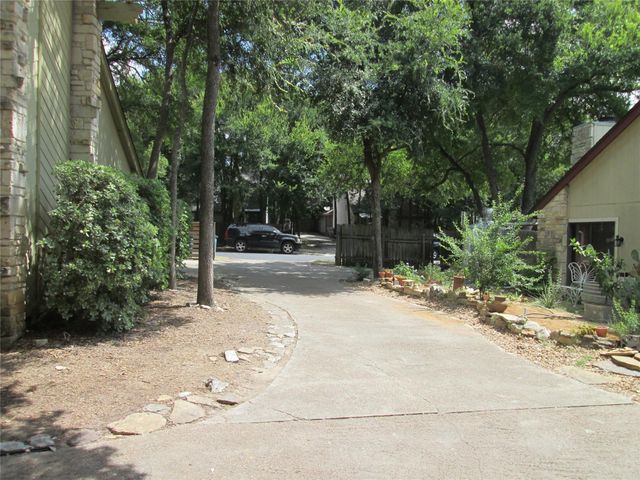 1713 Cinnamon PATH Studio, Austin, TX 78704