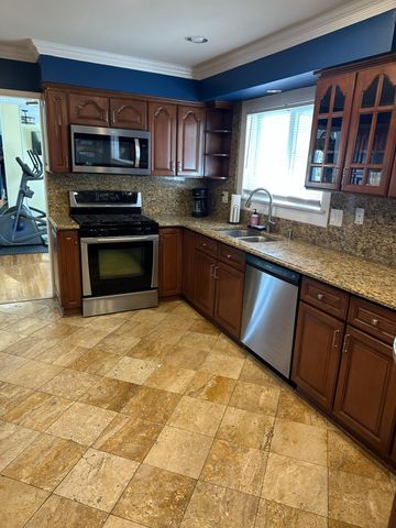 26429 Wilson Drive, Dearborn Heights City, MI 48127