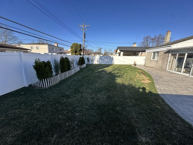 26429 Wilson Drive, Dearborn Heights City, MI 48127