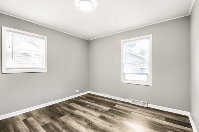 15013 Springfield Avenue, Midlothian, IL 60445
