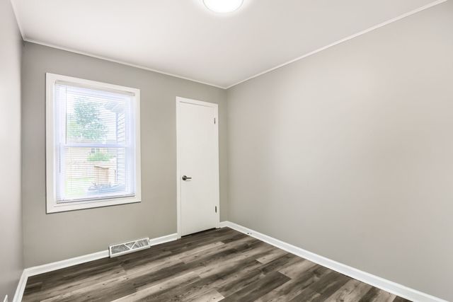 15013 Springfield Avenue, Midlothian, IL 60445