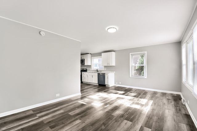 15013 Springfield Avenue, Midlothian, IL 60445