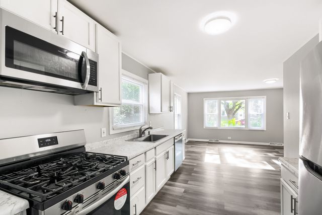 15013 Springfield Avenue, Midlothian, IL 60445