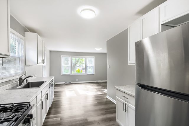 15013 Springfield Avenue, Midlothian, IL 60445